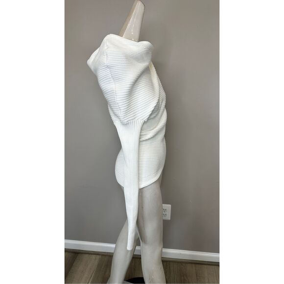 NWT A.W.A.K.E. Mode Ribbed Off The Shoulder Pullover Sweater Ivory Medium $535 - Picture 8 of 10